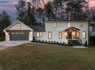 4166 Lakeshore Way NE, Marietta, GA