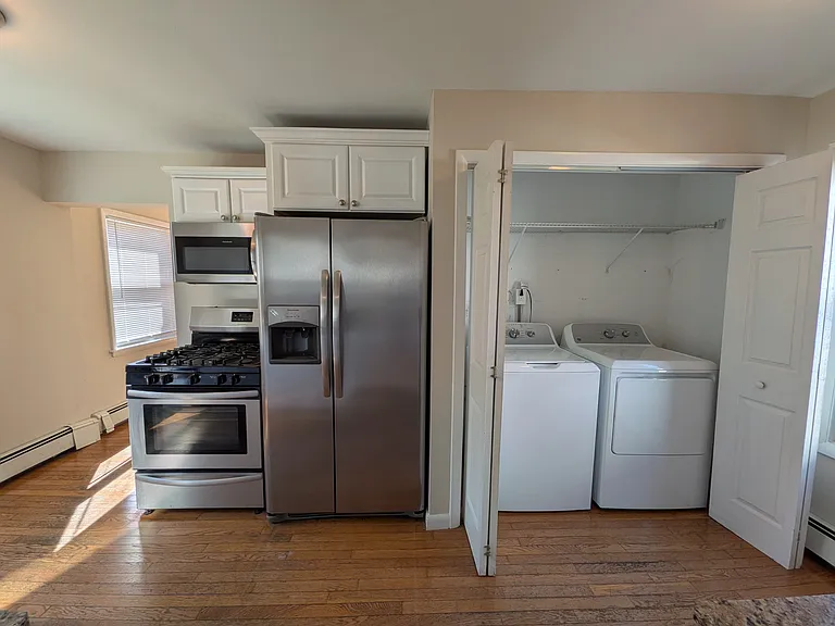 10 S Walnut St — Photo 7