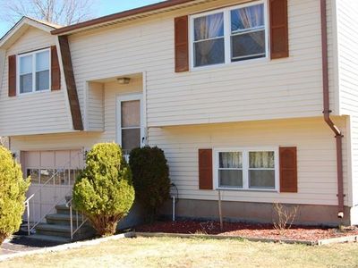 240 Cartpath Dr, Meriden, CT, 06450