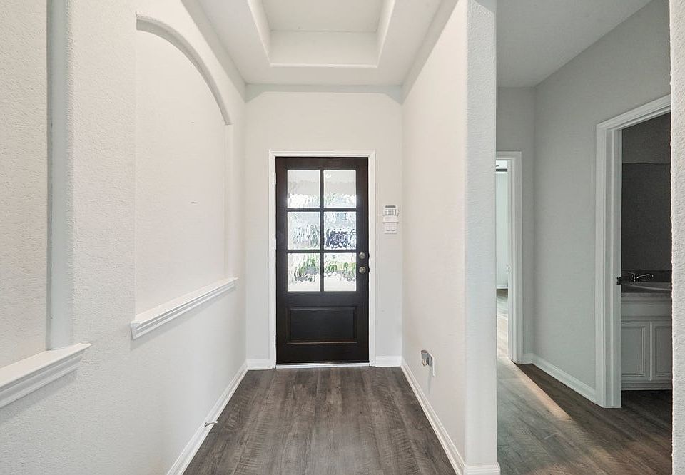 Bastrop Floorplan - Entry