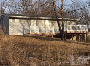 1363 Lakeshore Dr, Brooklyn, IA 52211