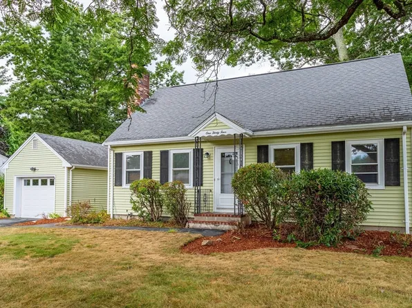 134 Oak Ridge Dr, Ayer, MA 01432