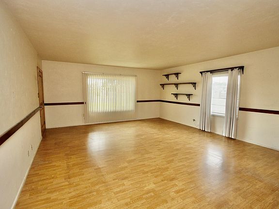 3rd image of 1338 S 11th Ave