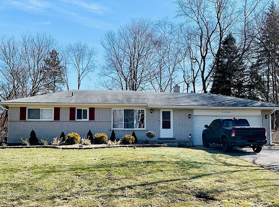 1st image of 24380 Glenda St