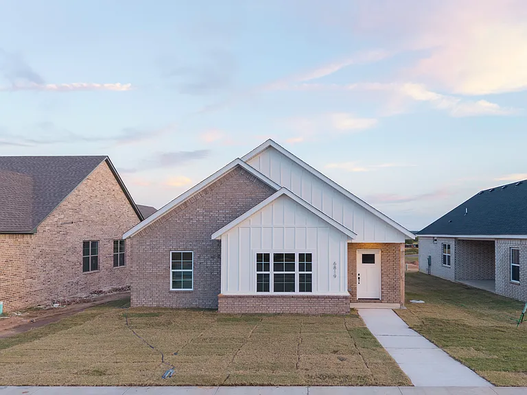 6819 Fir St — Photo 4