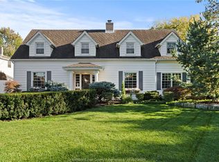 6545 Riverside Dr E, Windsor, ON N8S 1C1