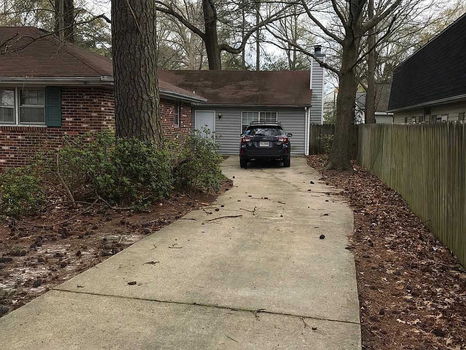 1st image of 129 S Palm Ave