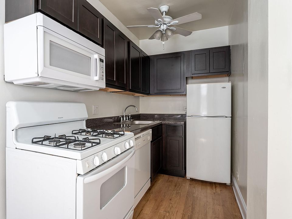 1st image of 4121 N Kenmore Ave #305