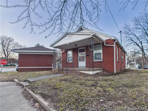 317 McRoberts St, Boonville, MO 65233