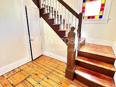 4th image of 28 Wayne St
