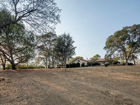 5th image of 29794 Kings Canyon Ct S