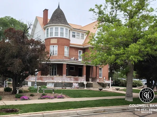 501 N 5th St, Garden City, KS 67846