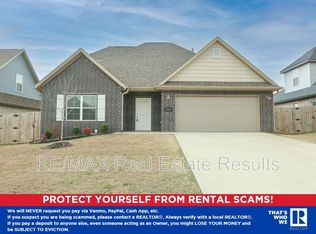 5911 SW Gentle Winds Ave, Bentonville, AR 72713