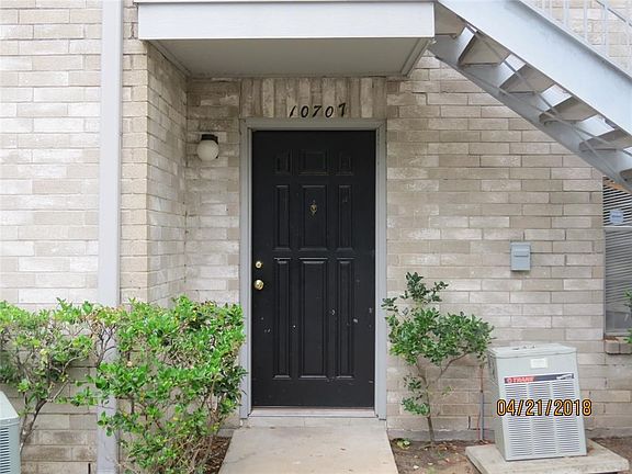 2nd image of 10707 Braes Bend Dr