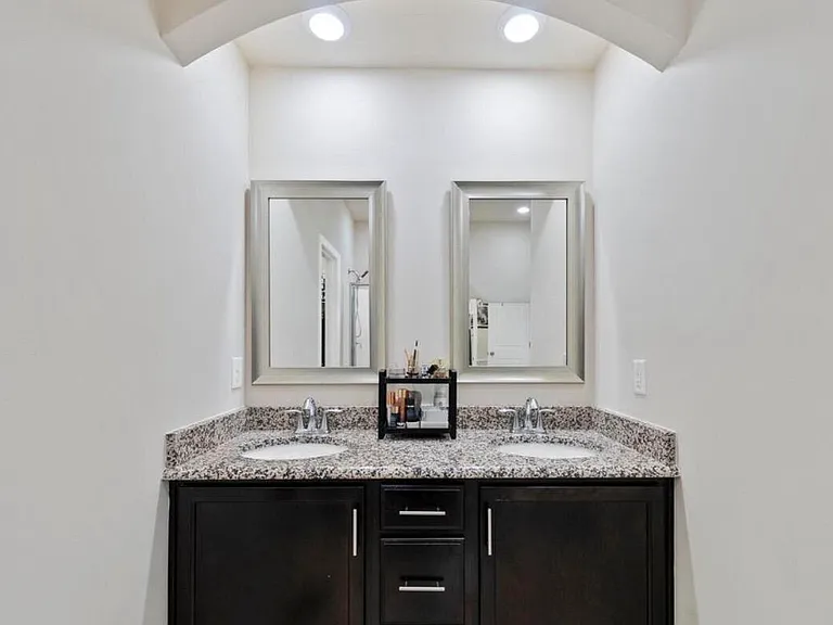5550 Jessip St — Photo 15