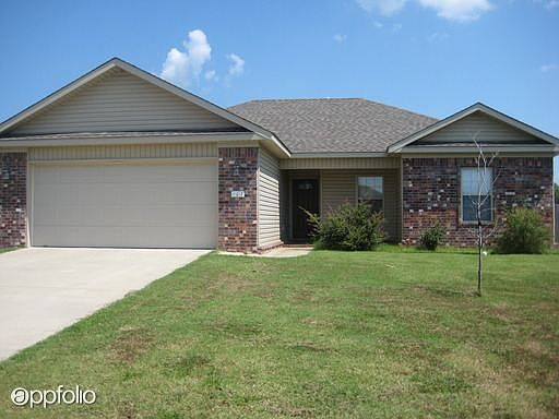 1st image of 103 Willow Lake Dr