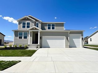 2241 E Granite Ln, Eagle Mountain, UT 84005