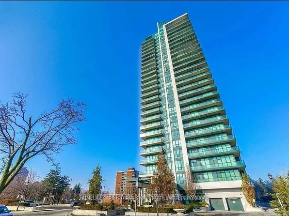 100 John St, Brampton, ON