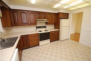 5th image of 1731 Sanford Pl