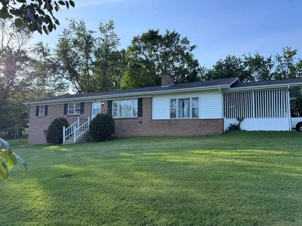30005 Lee Hwy, Meadowview, VA 24340