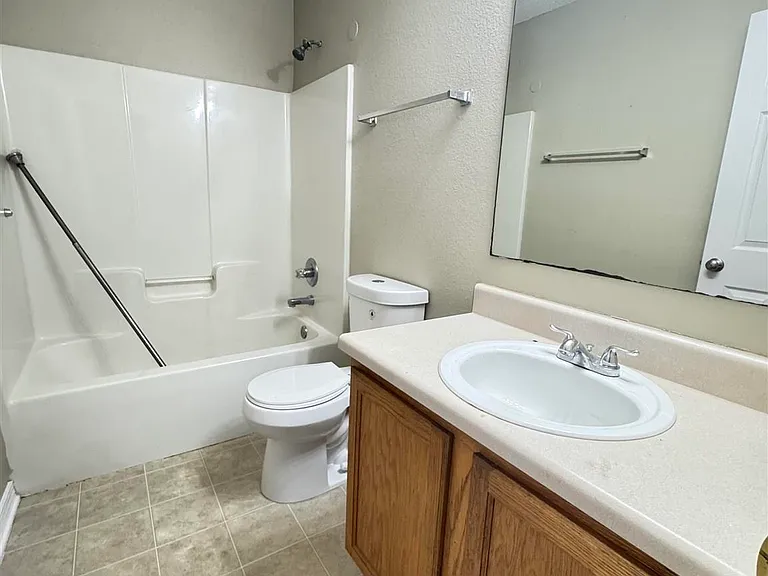 537 Batten Blvd — Photo 10