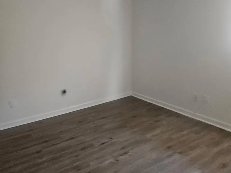 Unit Photo