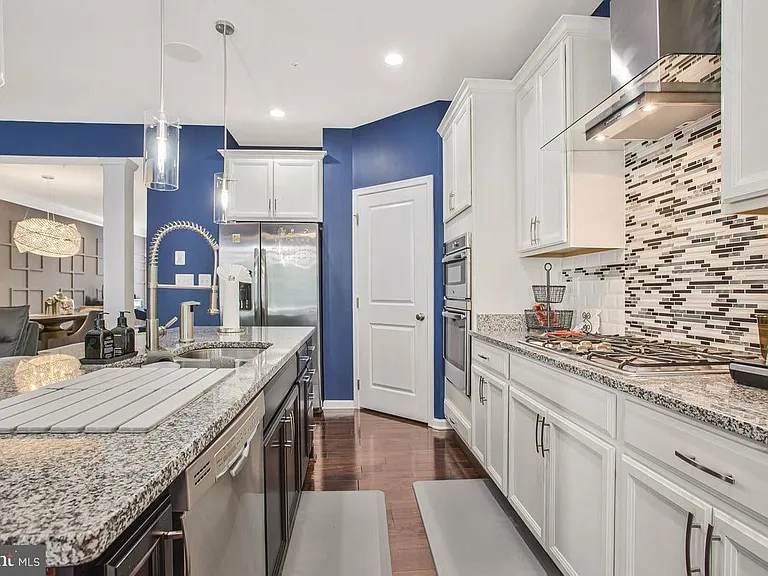 10805 Lariat Way — Photo 12