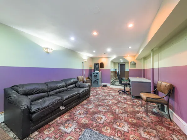 448 East 48th Street image 18 of 29