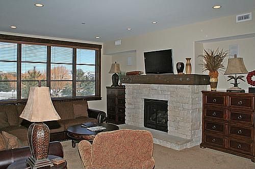 3rd image of 1825 Three Kings Dr #1105