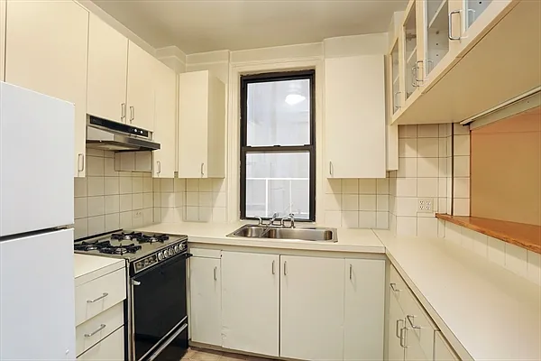 Sold by Citi Habitats | media 12