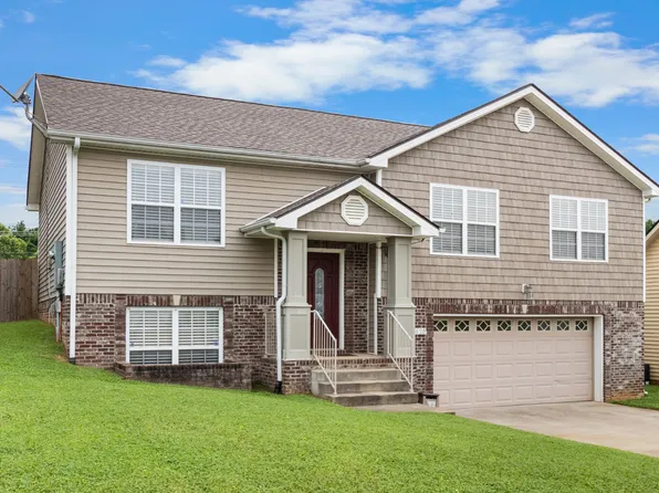 1620 Buchanon Dr, Clarksville, TN 37042