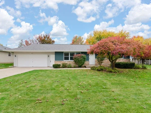 617 N Cambridge Dr, Appleton, WI 54915