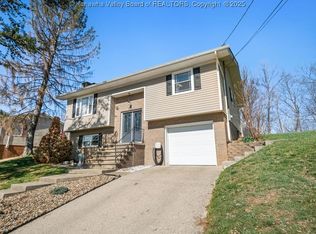 251 Evergreen Cir, Poca, WV 25159