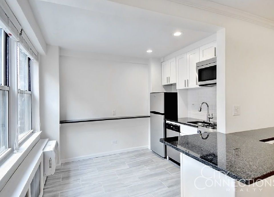 1st image of 141 E 55th St #A12