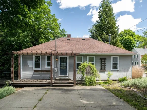 14 Fagan Ct, South Kingstown, RI 02879