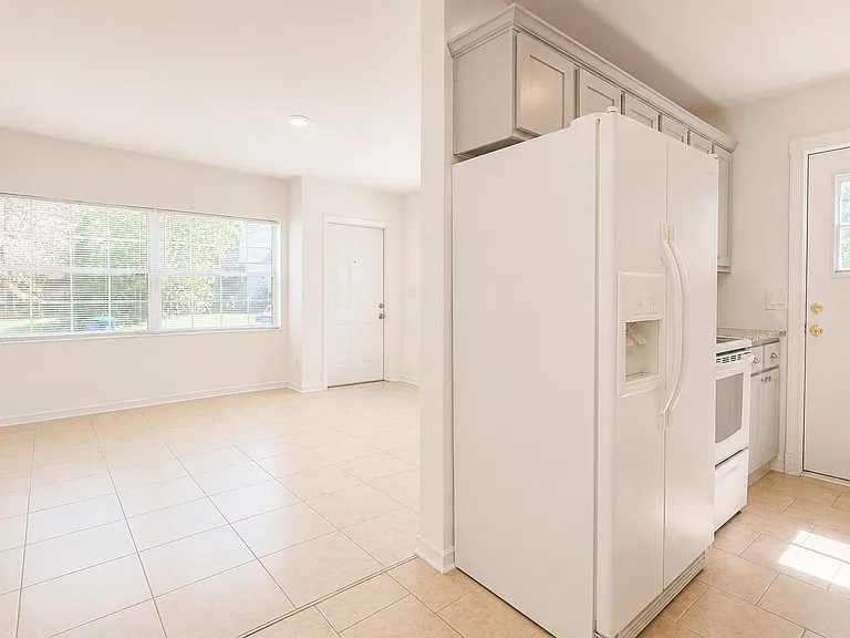 1716 E Kaley Ave #1 — Photo 6