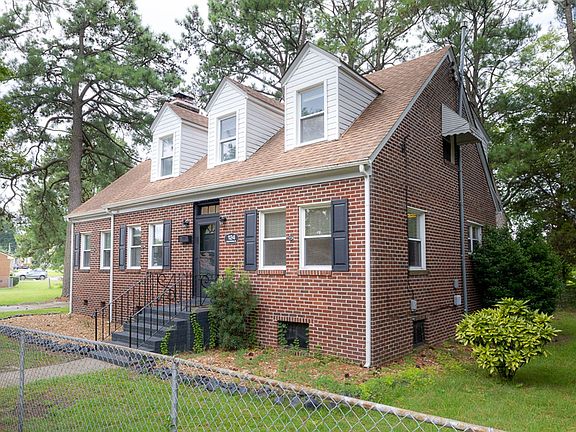 2nd image of 124 Armstrong St