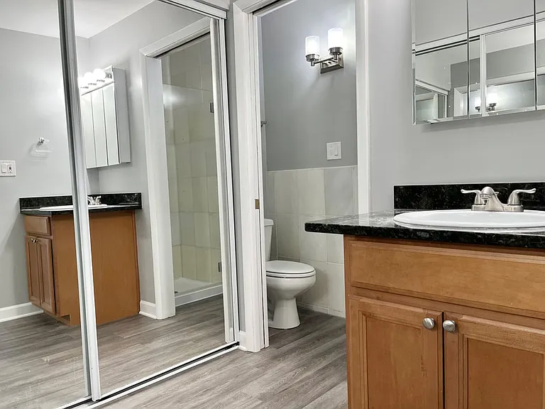 5201 Washington St #301 — Photo 2
