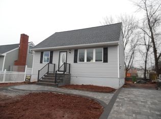 51 Taft Ave, Edison, NJ 08817