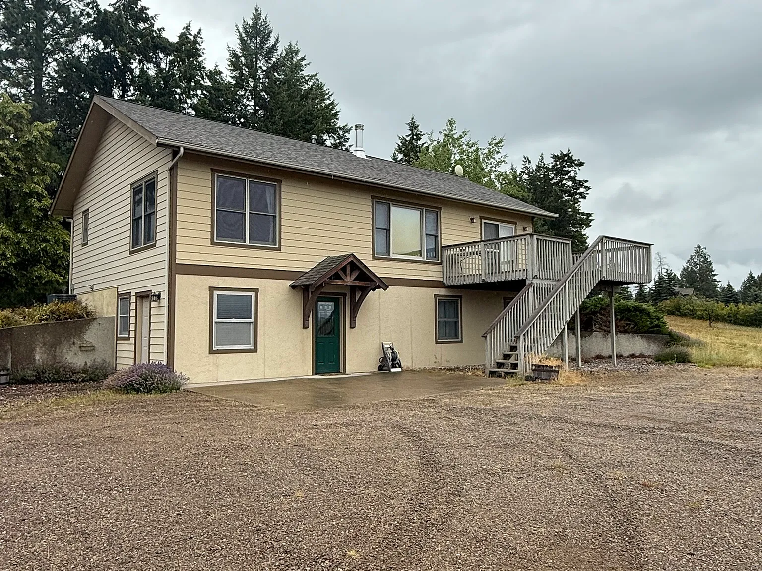 3 bed, 2464 sqft, $2,900 — Photo 3