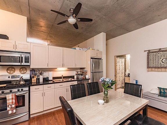 4th image of 1720 S Michigan Ave APT 1803