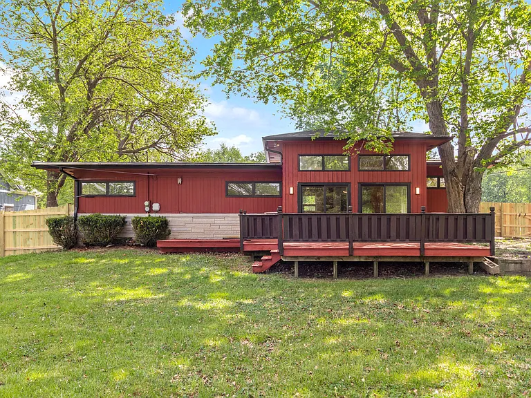 3544 Tulip Dr — Photo 7