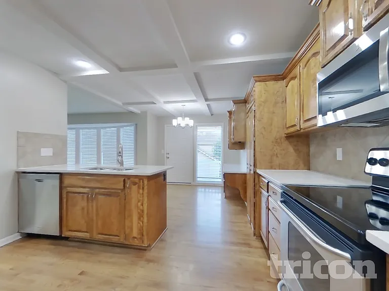 2340 SW Hawk View Rd — Photo 7