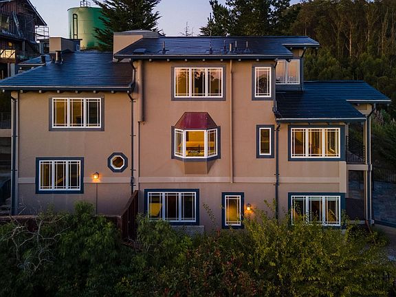 5th image of 107 Dolphine Ave