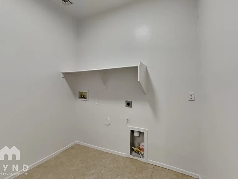 9928 W Marguerite Ave — Photo 17
