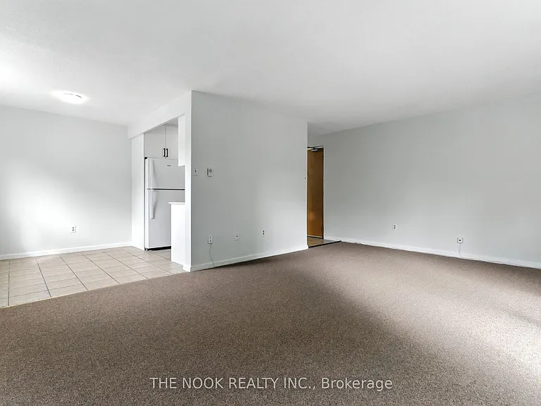 106 Cromwell Ave #21 — Photo 15