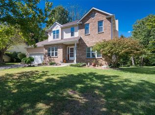 210 Forest Ridge Ct, Glen Carbon, IL 62034