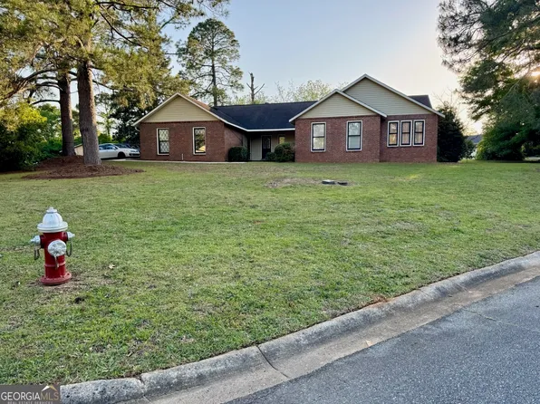 101 Shiloh Pl, Warner Robins, GA 31088