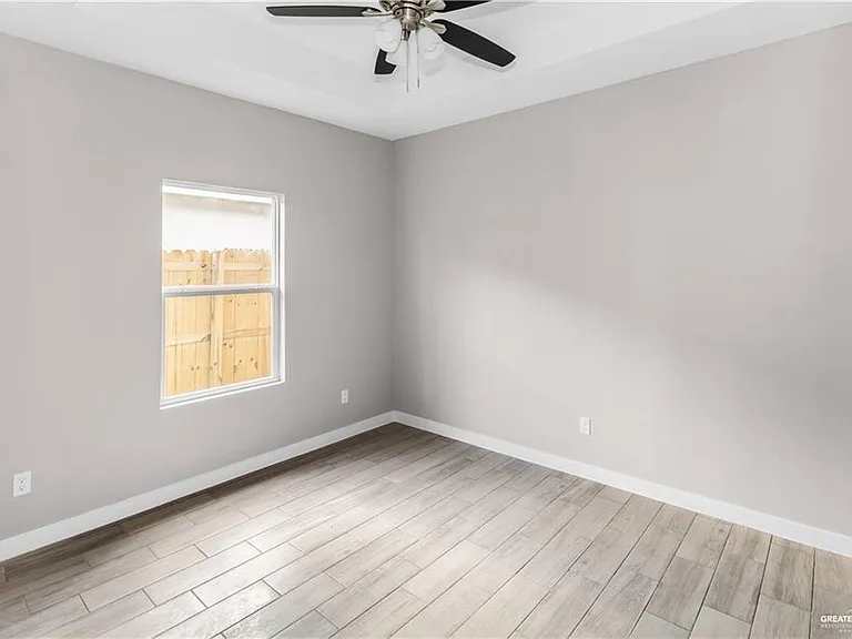 3056 Star Ave #4 — Photo 8