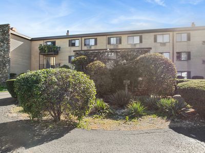 725 W Dempster St APT 101, Des Plaines, IL, 60016